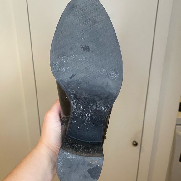 ZARA Patent Faux Leather Ankle Boots - Picture 5 of 12